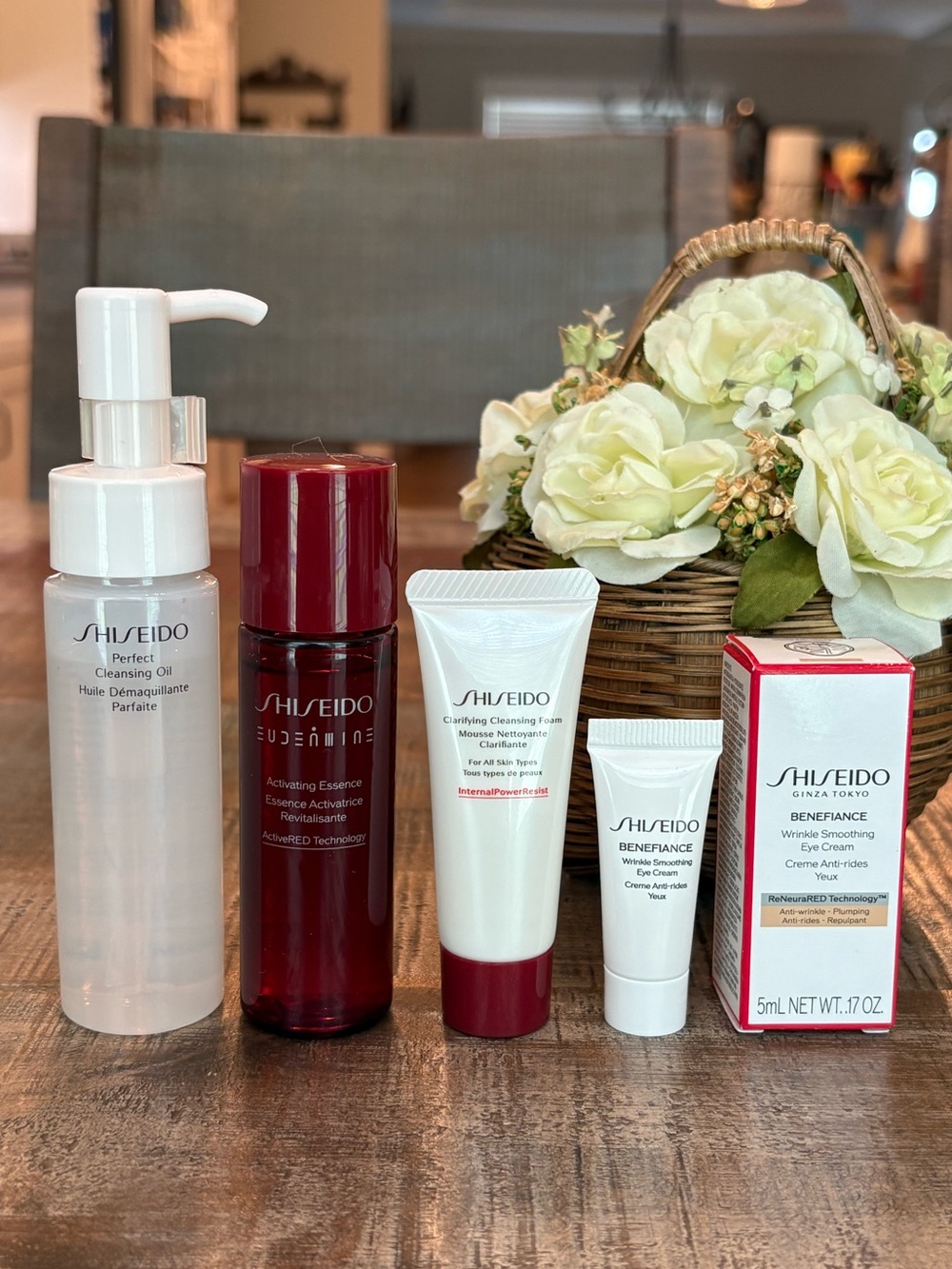 NEW Shiseido BUNDLE with Cleansing Oil & Foam, Activating Essence and Eye Cream!